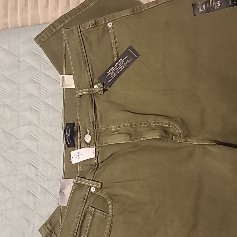 Olive green Banana Republic high rise straight fit jeans. Size 18 ankle length. - Picture 4 of 4